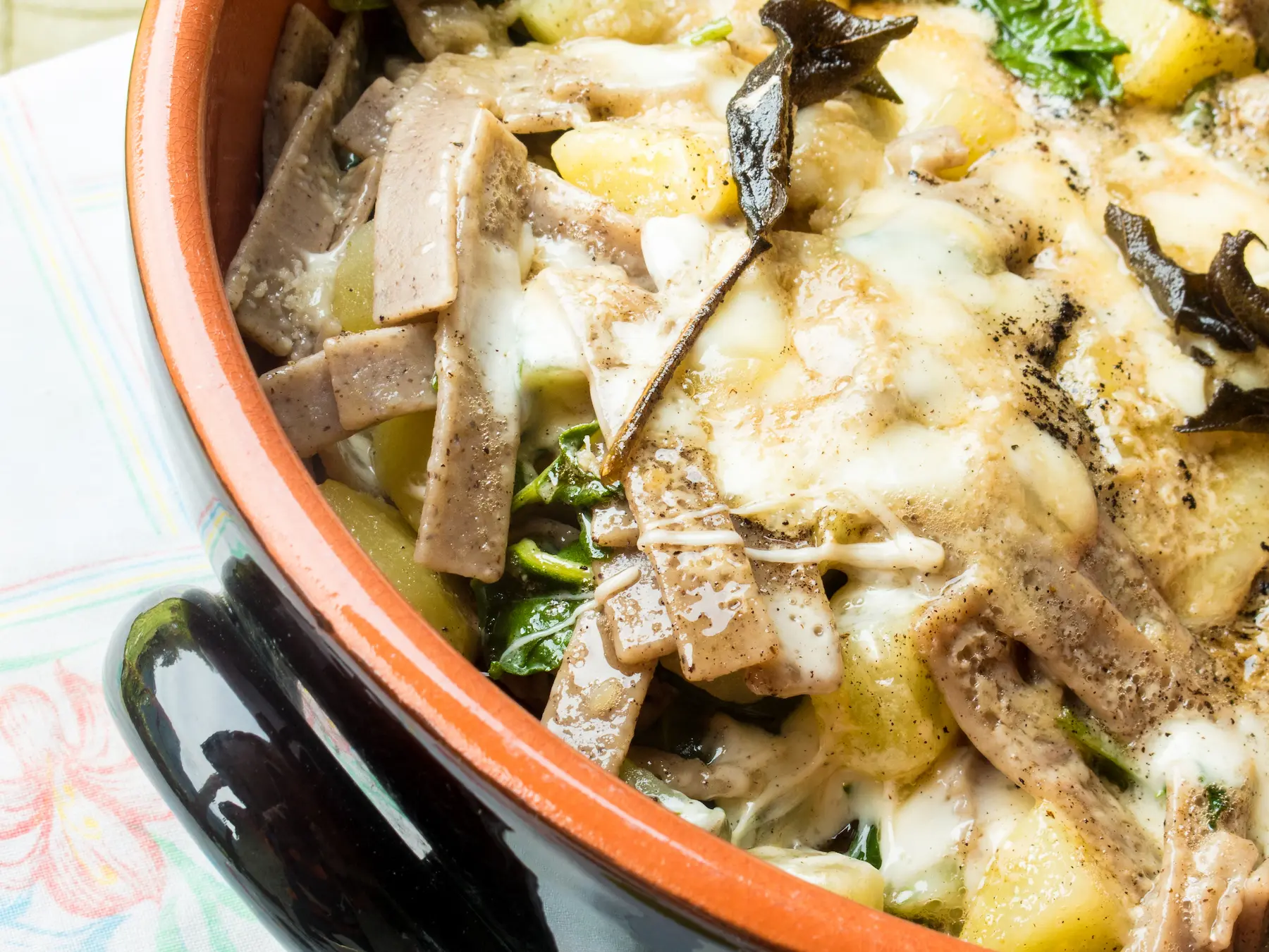 La Cucina di Campocologno: Un Viaggio Sensoriale tra Tradizione e Innovazione - i Pizzoccheri La Cucina di Campocologno: Un Viaggio Sensoriale tra Tradizione e Innovazione - i Pizzoccheri